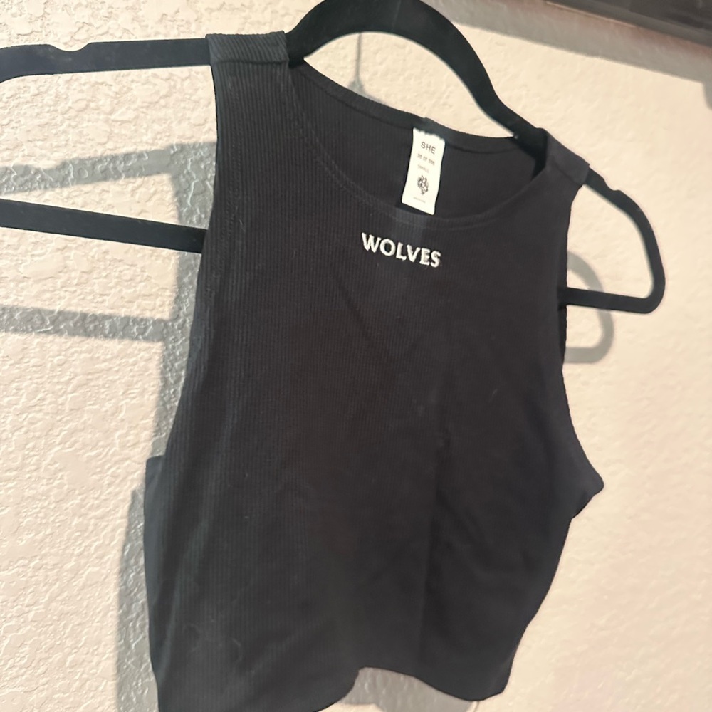 Wolves women’s crop top tank